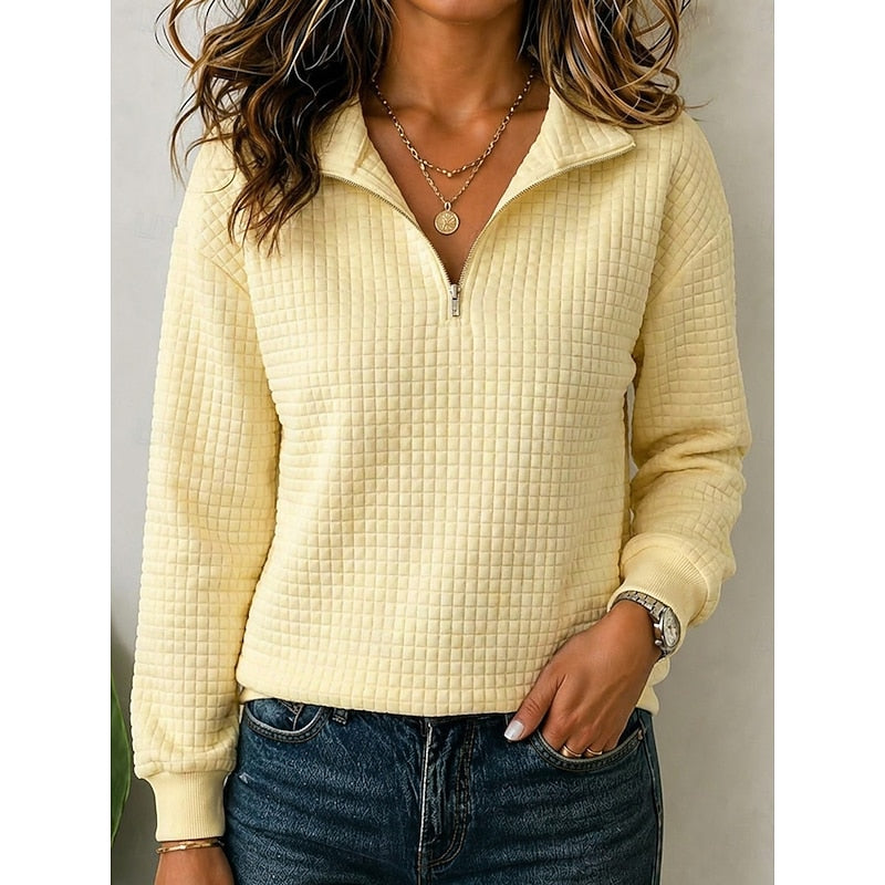 Pull demi-zip femme en maille texturée à col montant 9