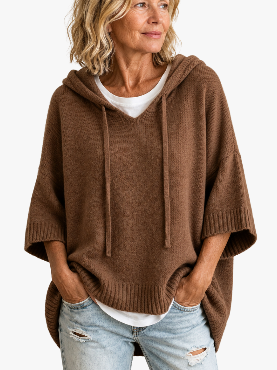 Pull femme à capuche ample en maille 11