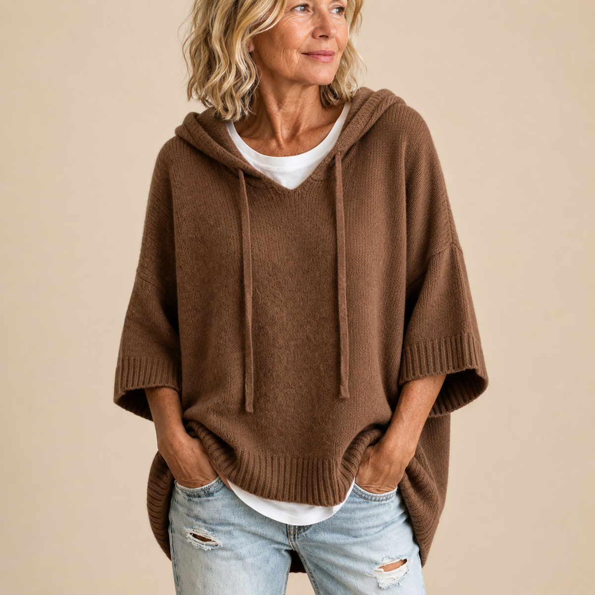 Pull femme à capuche ample en maille 14