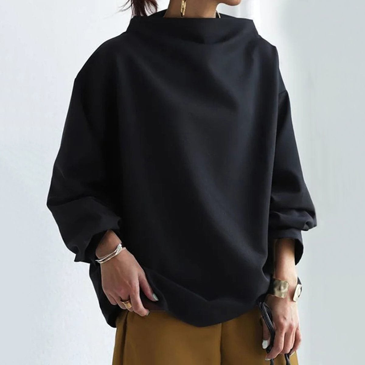 Pull oversize femme à col montant manches longues 6