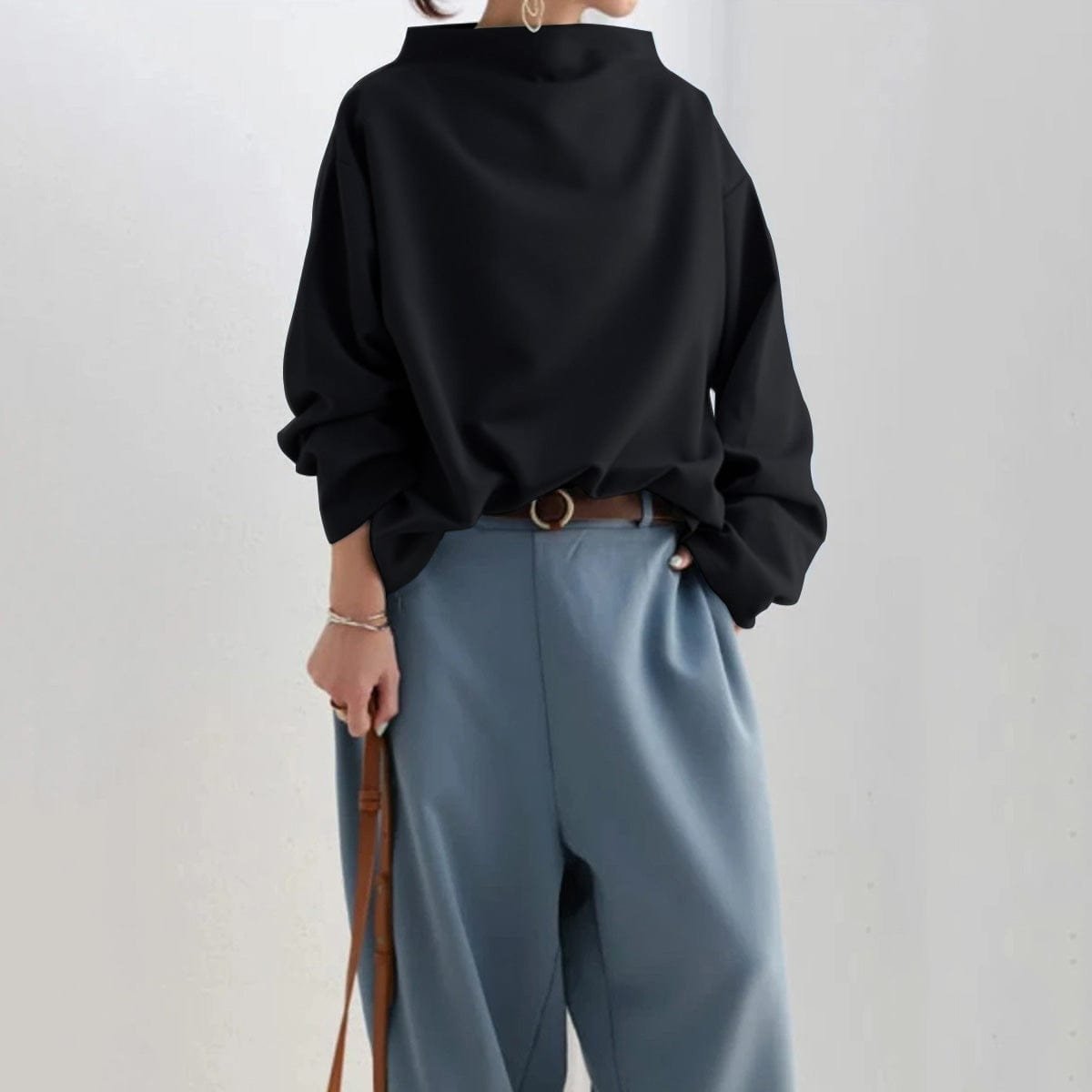 Pull oversize femme à col montant manches longues 7
