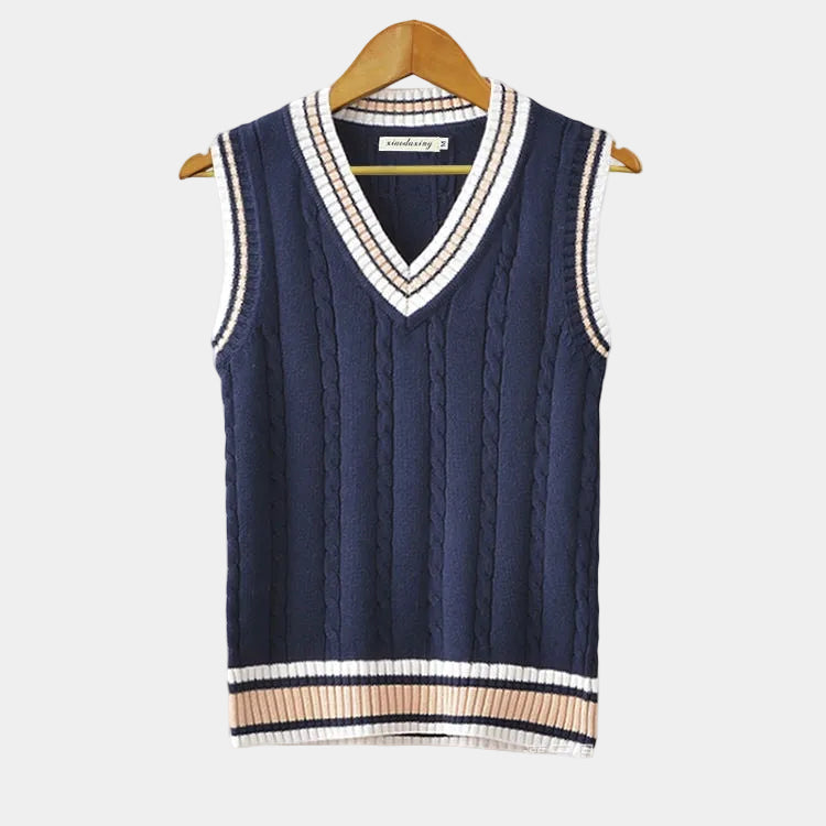 Pull sans manches homme col V en maille torsadée 2