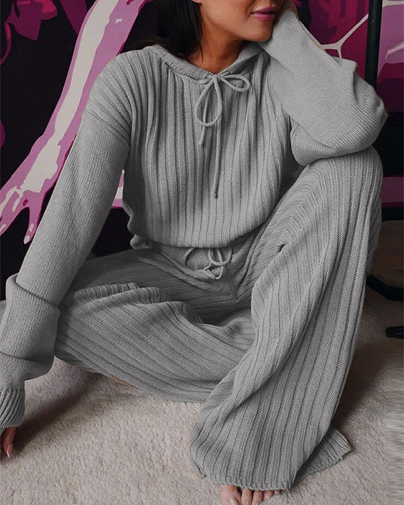 Pyjama femme en maille côtelée à capuche et pantalon large 3
