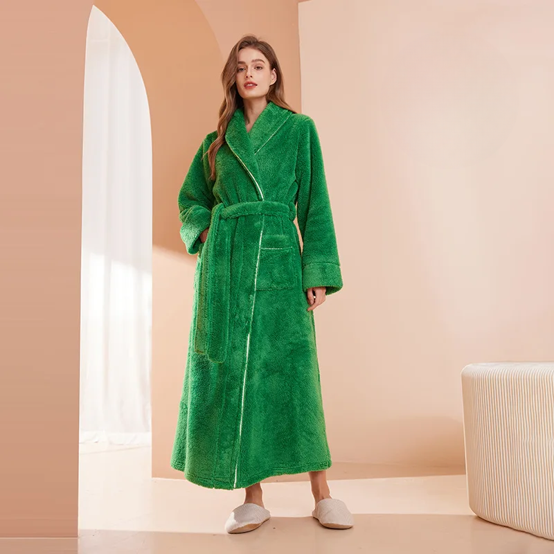 Robe de chambre longue en flanelle à col châle et ceinture 6