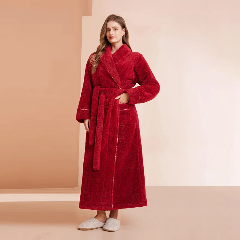Robe de chambre longue en flanelle à col châle et ceinture 7