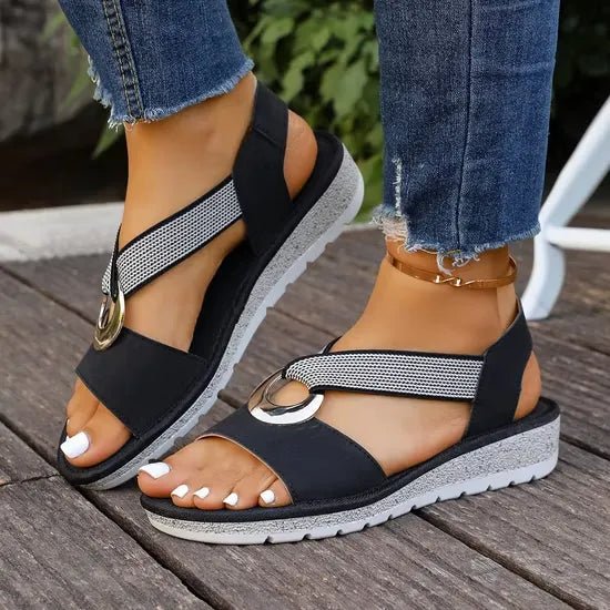 Sandales confortables femme à boucle et semelle souple