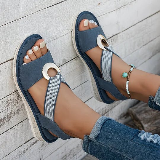 Sandales confortables femme à boucle et semelle souple