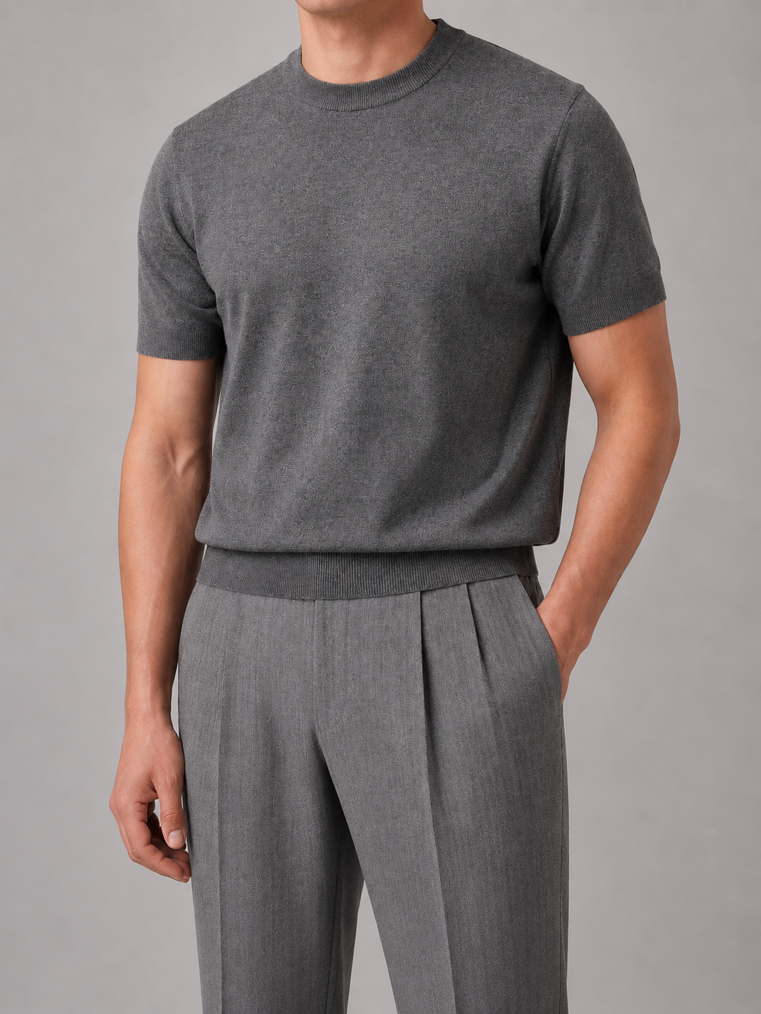 T-shirt homme en maille fine à col rond et manches courtes coupe droite 1
