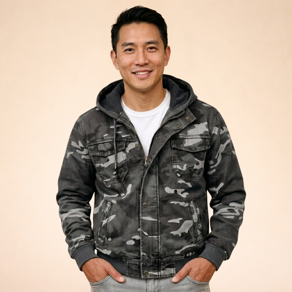 Veste camouflage homme à capuche à poches poitrine 7