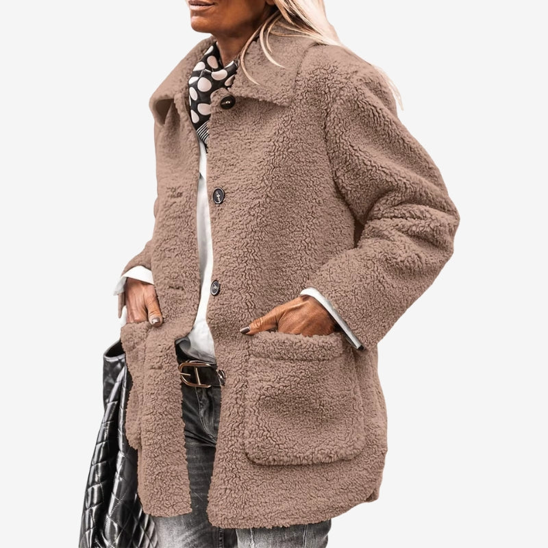 Veste courte femme en fausse fourrure à col cranté et poches 4