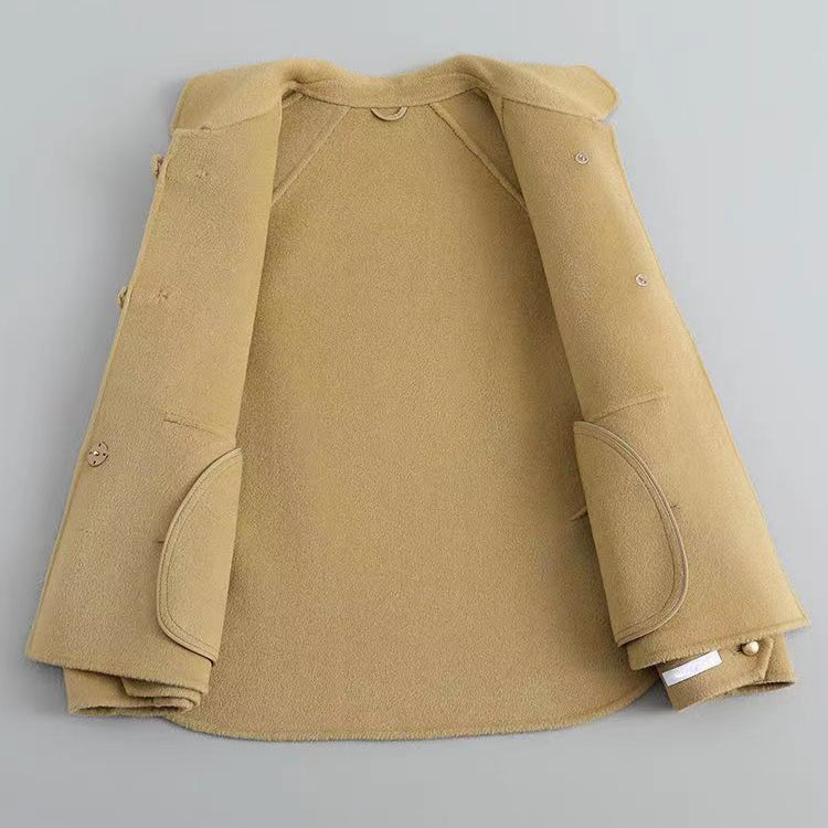 Veste mi-saison femme en maille à boutons perle et col marqué 6