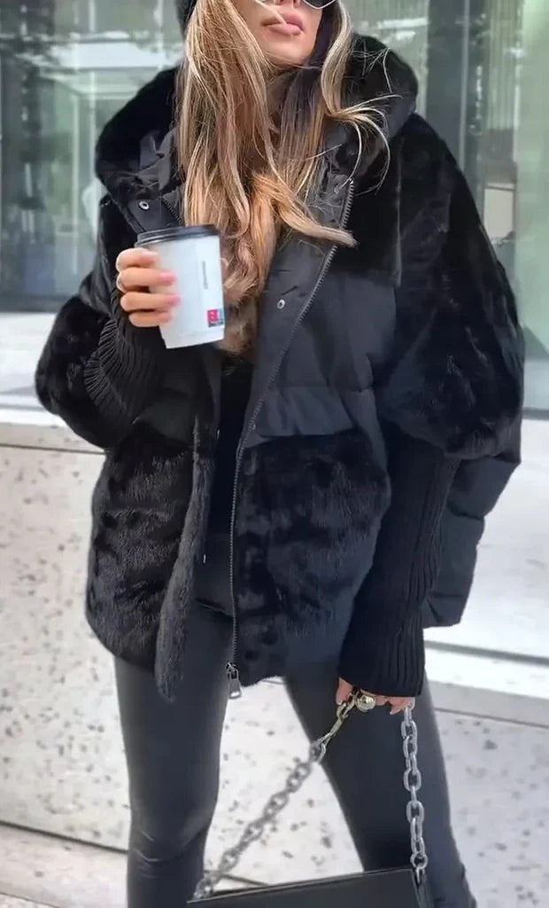 Amélie – Doudoune d’hiver femme avec col en fourrure et grande capuche